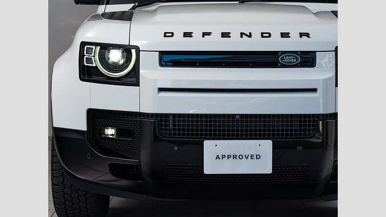 2023 認定中古車 Land Rover Defender 110 フジホワイト D300 AWD（AT） X-DYNAMIC HSE D300 エアサス　5人乗り