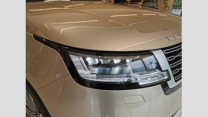 Range Rover 9