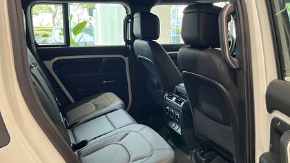 Defender 110 7