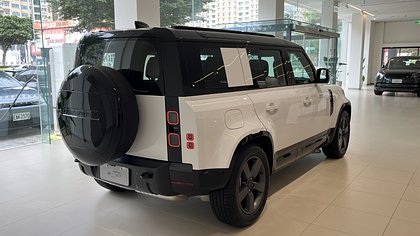 Defender 110 2