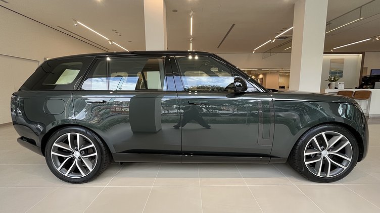 2025 新車 Land Rover Range Rover (1DV) Belgravia Green 貝爾格拉維亞綠 P400 汽油 (輕油電混合) 長軸距 HSE
