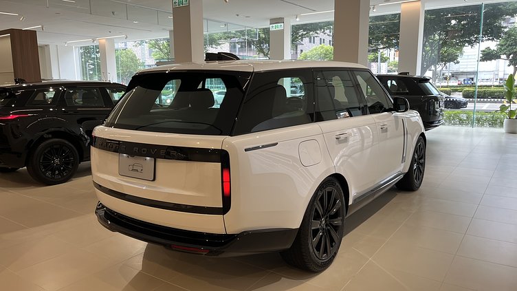 2025 新車 Land Rover Range Rover (1EJ) Ostuni Pearl White 珍珠白 P400 汽油 (輕油電混合) 標準軸距 SE