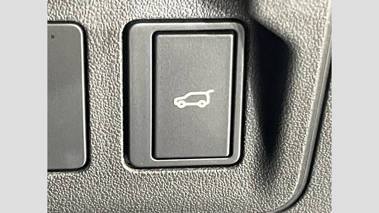 2017 認定中古車 Land Rover Range Rover Velar カイコウラストーン D180 S