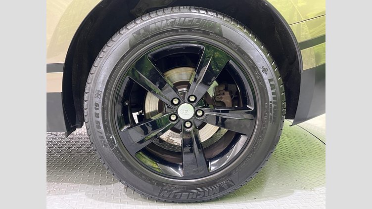 2017 認定中古車 Land Rover Range Rover Velar カイコウラストーン D180 S