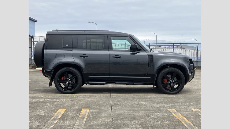 2023 認定中古車 Land Rover Defender 110 カルパチアングレイ D300 AWD（AT） X