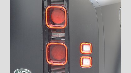 Defender 110 16