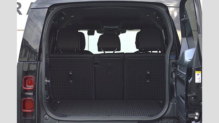 2023 認定中古車 Land Rover Defender 110 Santorini Black D300 AWD（AT） X-DYNAMIC SE