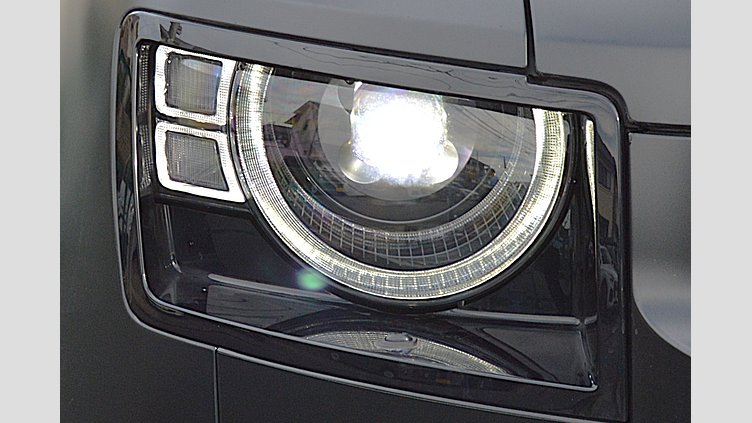 2023 認定中古車 Land Rover Defender 110 Santorini Black D300 AWD（AT） X-DYNAMIC SE