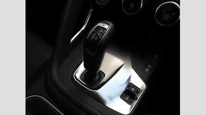 E-Pace 35