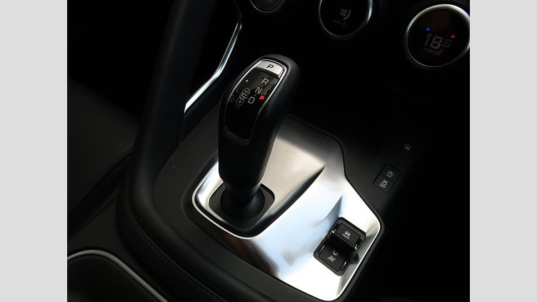 2019 認定中古車 Jaguar E-Pace ユーロンホワイト D180 オートマチック全輪駆動 S
