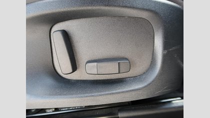 E-Pace 37