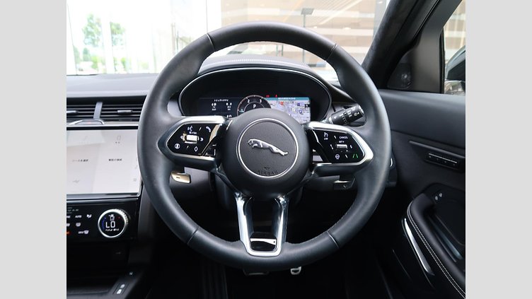 2024 認定中古車 Jaguar E-Pace オストゥーニパールホワイト D200マイルドハイブリッド（ディーゼル） R-DYNAMIC HSE