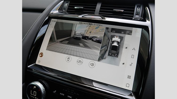 2024 認定中古車 Jaguar E-Pace オストゥーニパールホワイト D200マイルドハイブリッド（ディーゼル） R-DYNAMIC HSE
