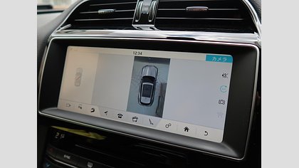 F-Pace 47