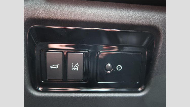 2016 認定中古車 Jaguar F-Pace Loire Blue ガソリン Ｒ－スポーツ