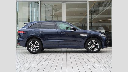 F-Pace 7