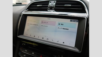 F-Pace 39