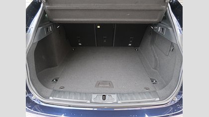 F-Pace 11