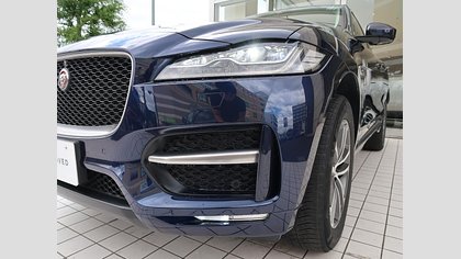 F-Pace 38