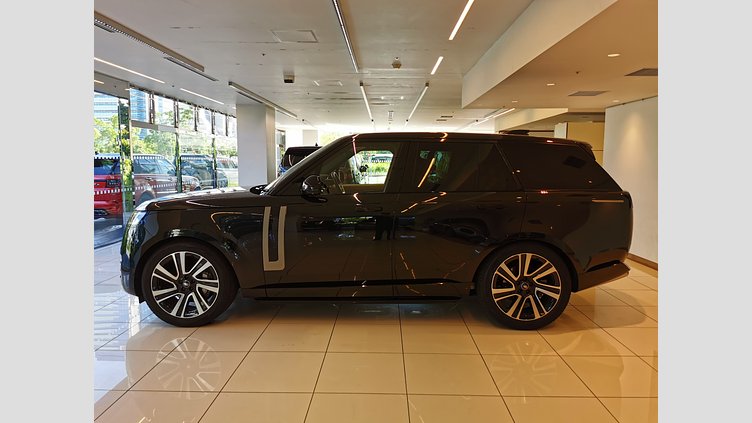 2024 認定中古車 Land Rover Range Rover サントリーニブラック D300 AWD MHEV（AT） スタンダードホイールベース HSE