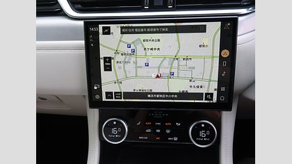 F-Pace 25