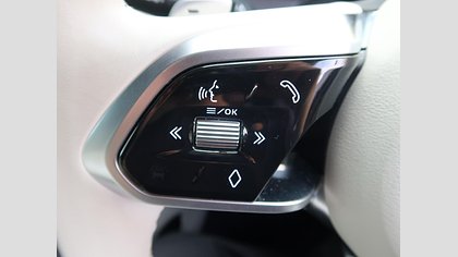 F-Pace 33