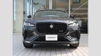 F-Pace 1