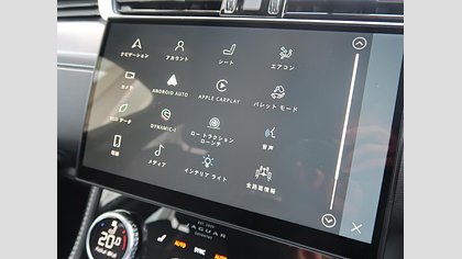 F-Pace 33