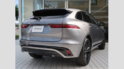 F-Pace 6