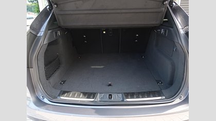F-Pace 14
