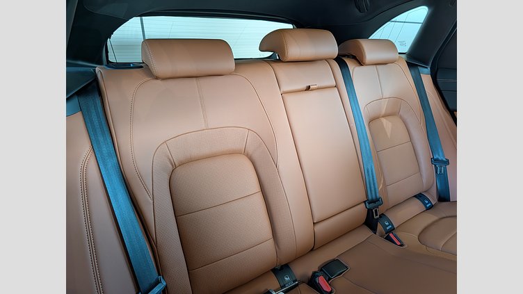 2024 認定中古車 Jaguar F-Pace オストゥーニパールホワイト P400e ガソリン プラグインハイブリッド R-DYNAMIC SE