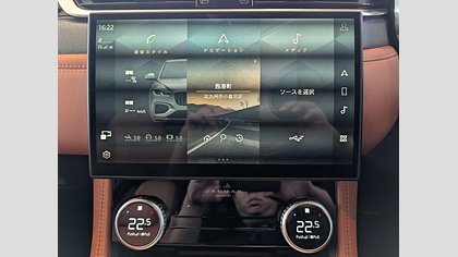 F-Pace 10