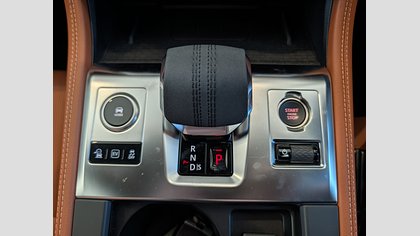 F-Pace 20