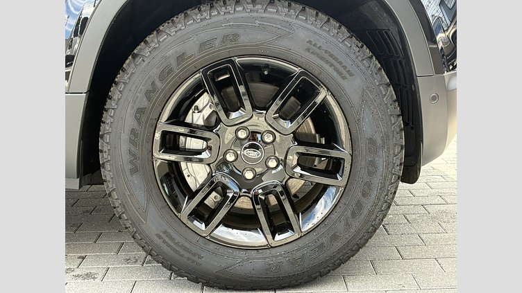 2024 認定中古車 Land Rover Defender 110 サントリーニブラック D350 ディーゼルマイルドハイブリッド S