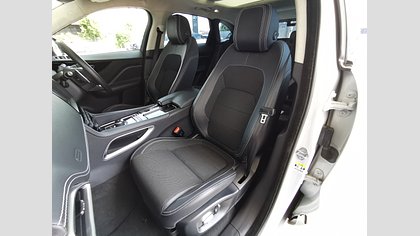 F-Pace 2