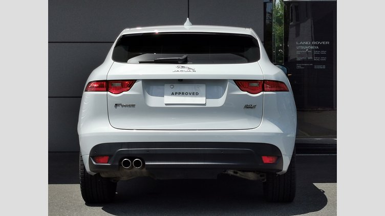 2018 認定中古車 Jaguar F-Pace Yulong White 2.0 litre i4D Diesel Rスポーツ