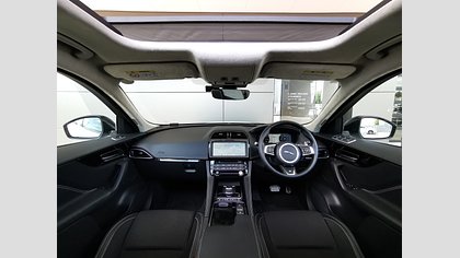 F-Pace 3