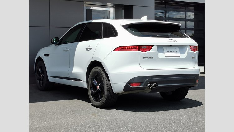 2018 認定中古車 Jaguar F-Pace Yulong White 2.0 litre i4D Diesel Rスポーツ