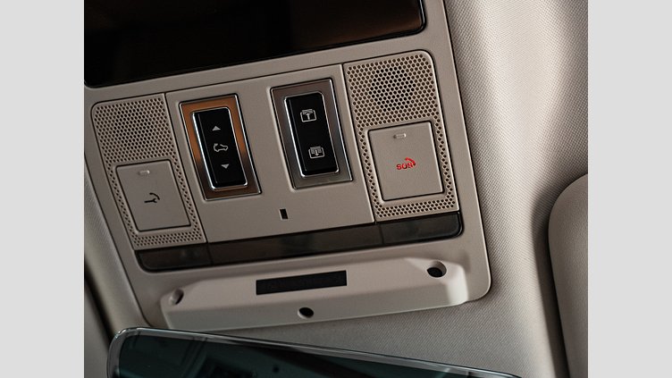 2023 認定中古車 Land Rover Defender 110 カルパチアングレイ D300 AWD（AT） X-DYNAMIC HSE D300 エアサスペンション　5人乗り