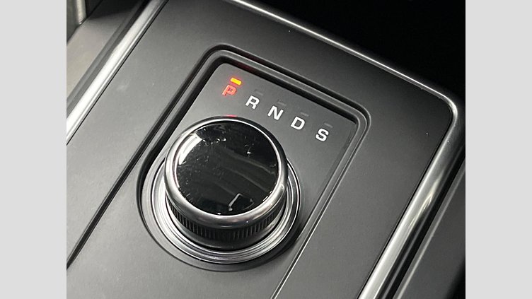 2017 認定中古車 Land Rover Discovery Sport Santorini Black 2.0 litre Si4 Petrol SE