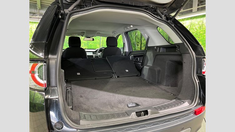2017 認定中古車 Land Rover Discovery Sport Santorini Black 2.0 litre Si4 Petrol SE