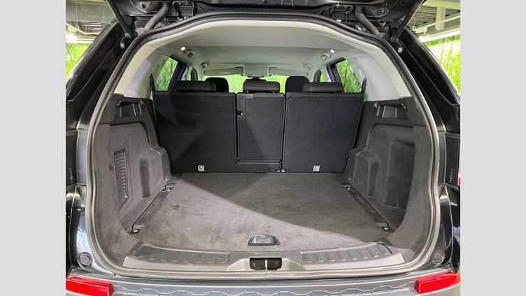 2017 認定中古車 Land Rover Discovery Sport Santorini Black 2.0 litre Si4 Petrol SE