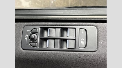 Discovery Sport 47
