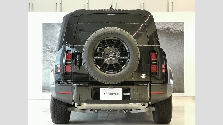2023 認定中古車 Land Rover Defender 110 サントリーニブラック P300 AWD（AT） S