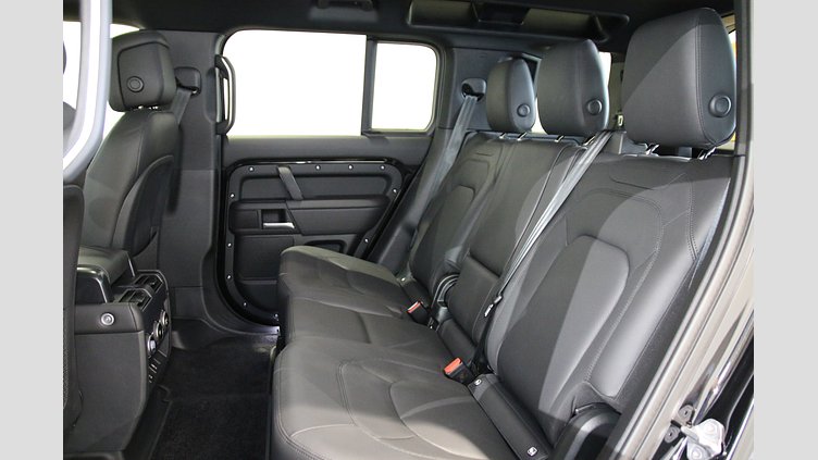 2025 認定中古車 Land Rover Defender 110 サントリーニブラック D350 ディーゼルマイルドハイブリッド X-Dynamic HSE