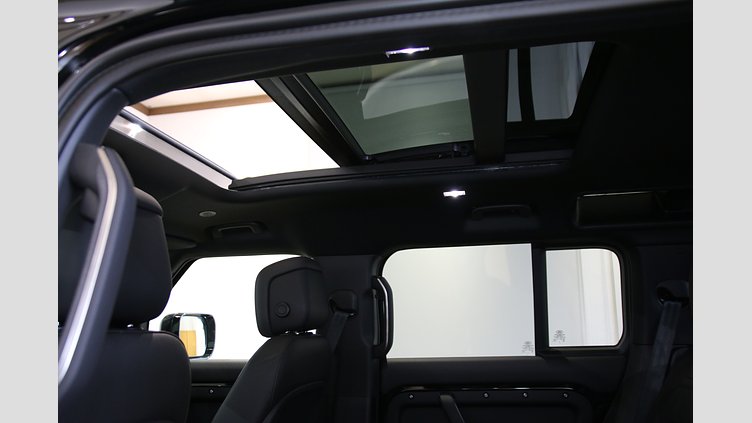 2025 認定中古車 Land Rover Defender 110 サントリーニブラック D350 ディーゼルマイルドハイブリッド X-Dynamic HSE