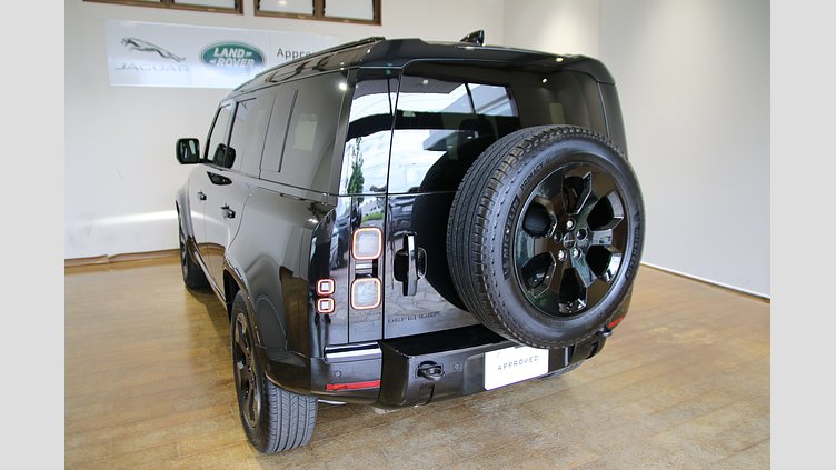 2025 認定中古車 Land Rover Defender 110 サントリーニブラック D350 ディーゼルマイルドハイブリッド X-Dynamic HSE