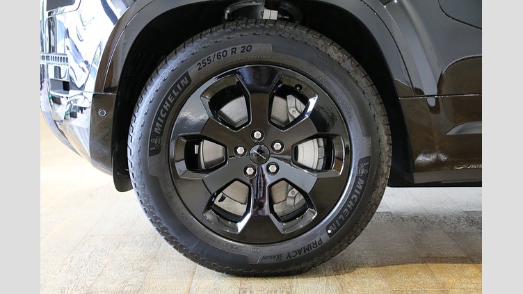 2025 認定中古車 Land Rover Defender 110 サントリーニブラック D350 ディーゼルマイルドハイブリッド X-Dynamic HSE