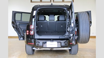Defender 110 17