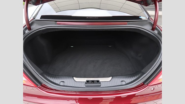 2017 認定中古車 Jaguar XJ Montalcino Red 5.0 LITRE V8
550PS SUPERCHARGED PETROL オートバイオグラフィー ＬＷＢ